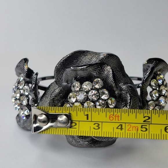 Sparkling Crystal Cuff Hematite Bracelet - Picture 11 of 15